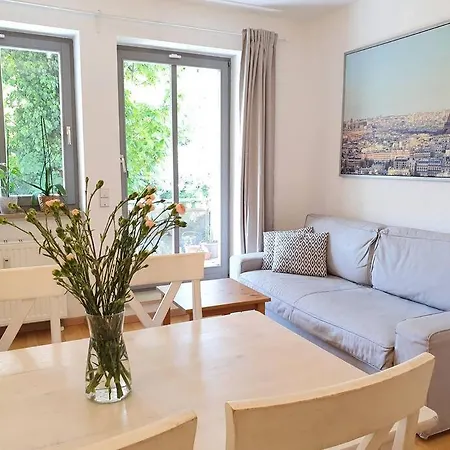 2 Apt In The Heart Of Neustadt With Balcony
